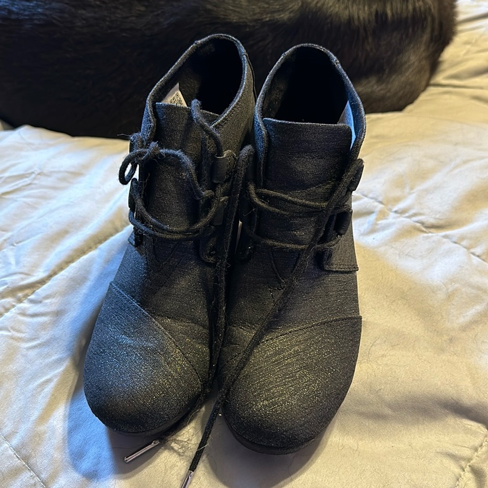 Toms Heels size 7.5.